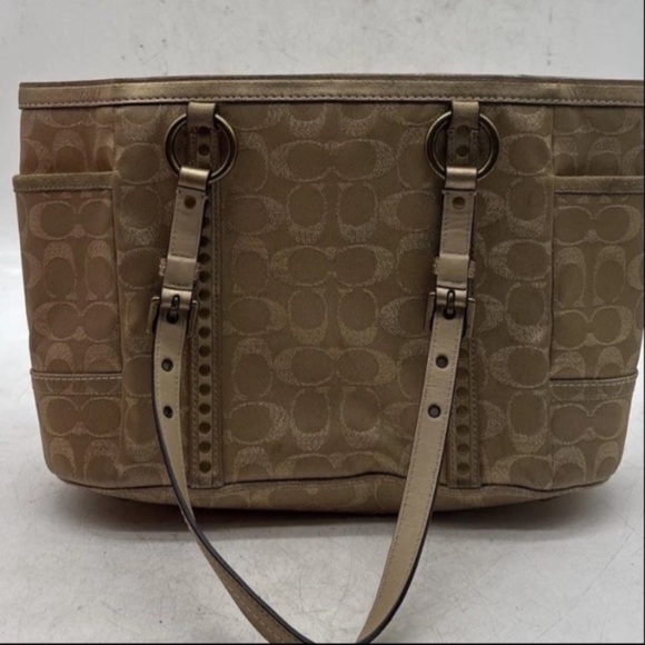 Coach tote - Picture 1 of 8